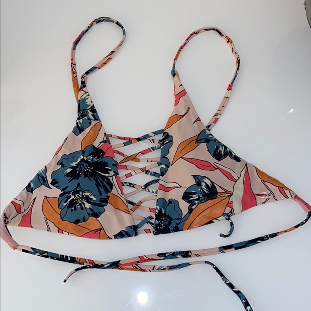 Billabong floral bathing suit top